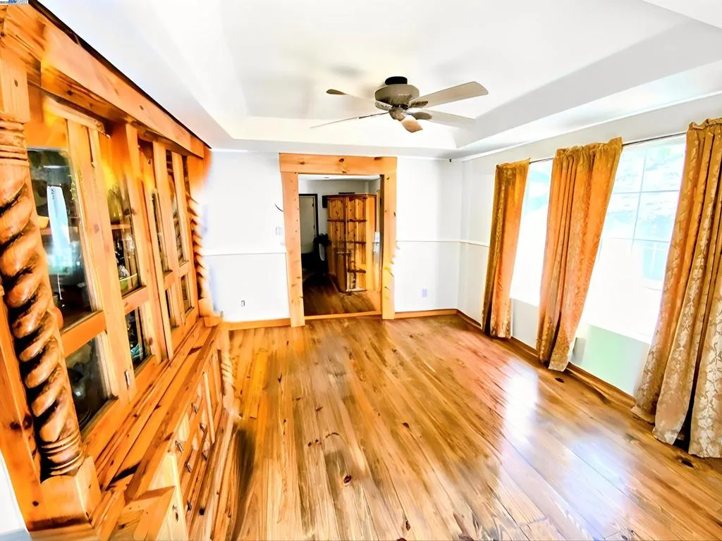 31733 Lake Meadow Rd, Acton, California 93510 home-pic-8